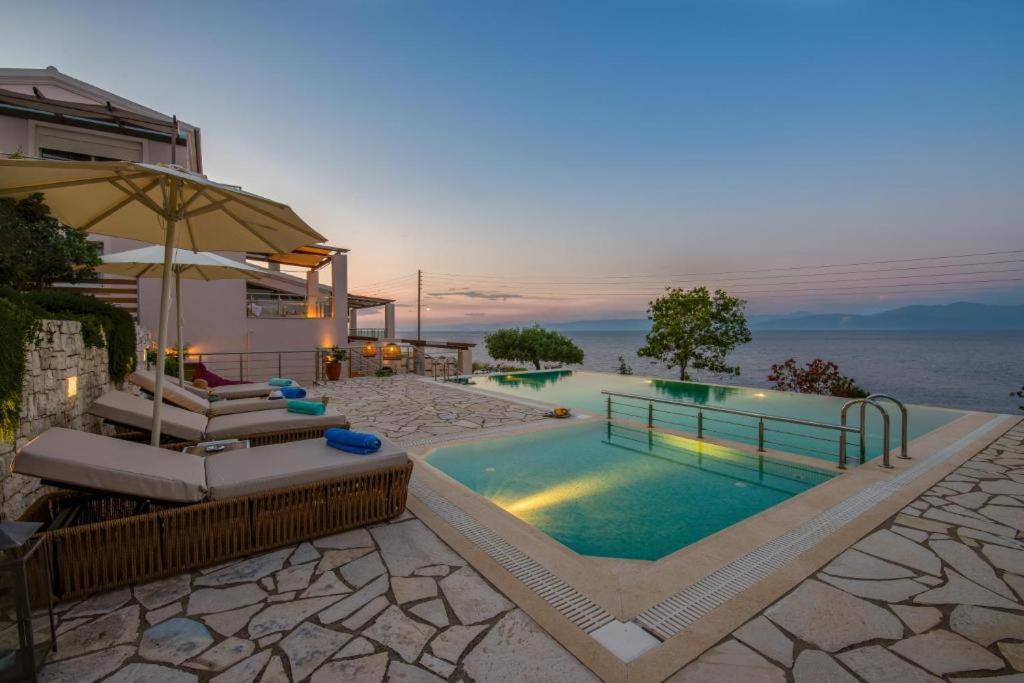 Sea View Suite With Pool Gaios Luaran gambar
